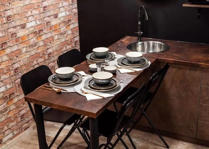 Very Stylish And Central Ac Apartment
